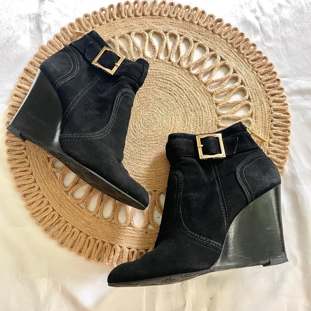 Tory Burch Deana Black Suede Wedge Ankle Boots Size 8 - Picture 2 of 8